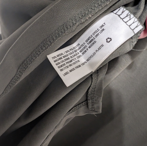 NWOT Olive Pocket T Shirt - Picture 4 of 4